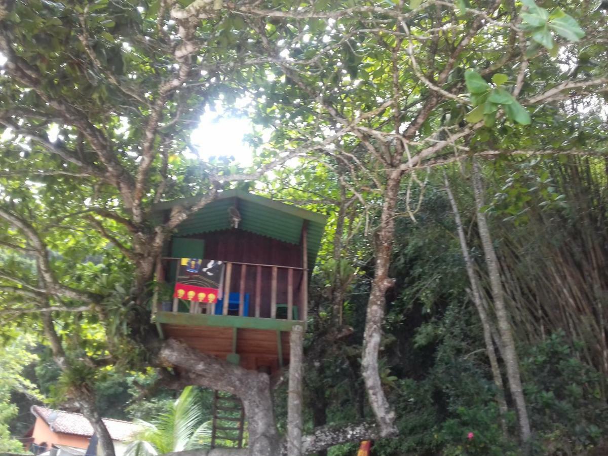 Caraguatatuba de frente para o mar Exterior foto